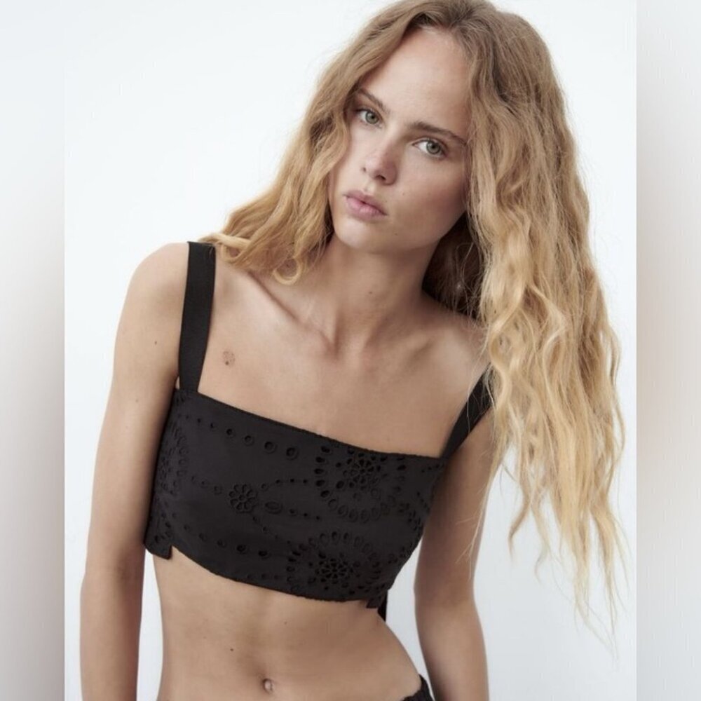 * NEW Zara Black Eyelet Broderie Crop Tank Size S